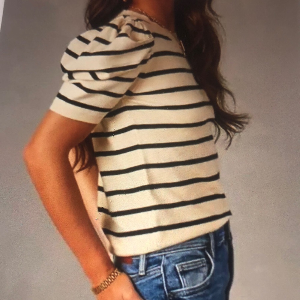 Chic Striped Puff Sleeve T-Shirt